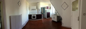 Appart 6/7 pers dans grande maison et cour privative